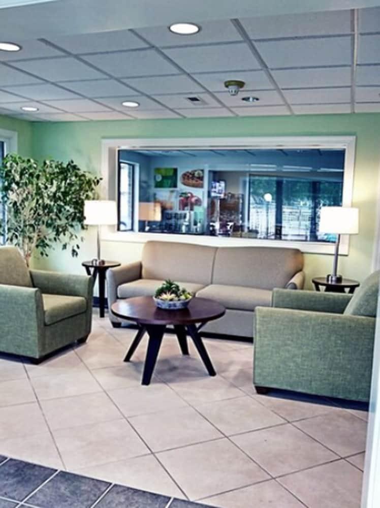 Quality Inn Little Creek Virginia Beach Exterior photo