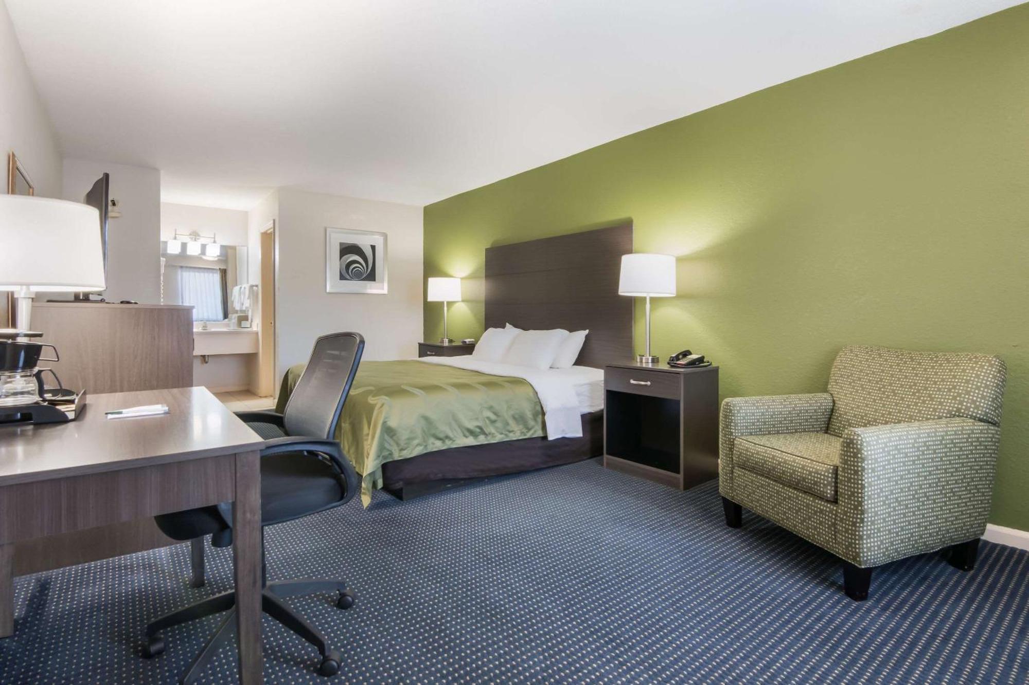 Quality Inn Little Creek Virginia Beach Exterior photo