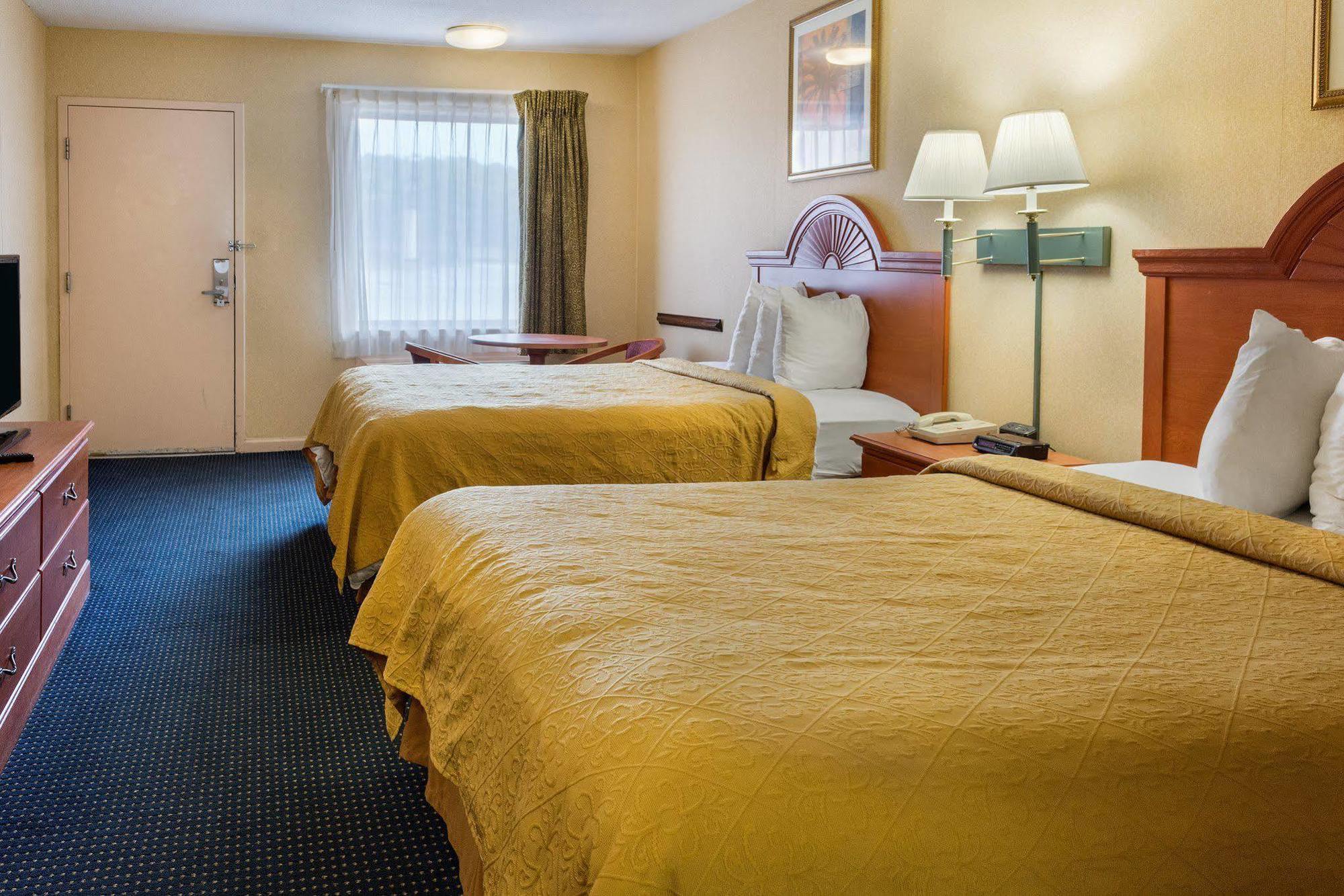 Quality Inn Little Creek Virginia Beach Exterior photo