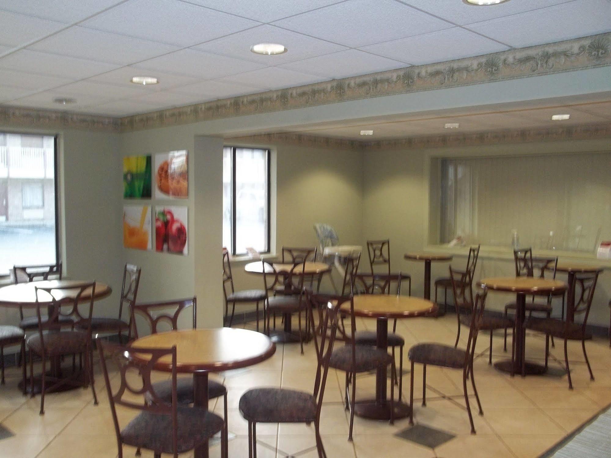Quality Inn Little Creek Virginia Beach Exterior photo